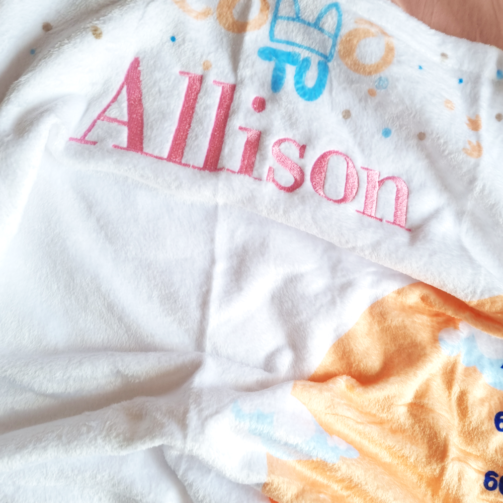 Giraffe edition growth blanket personalized